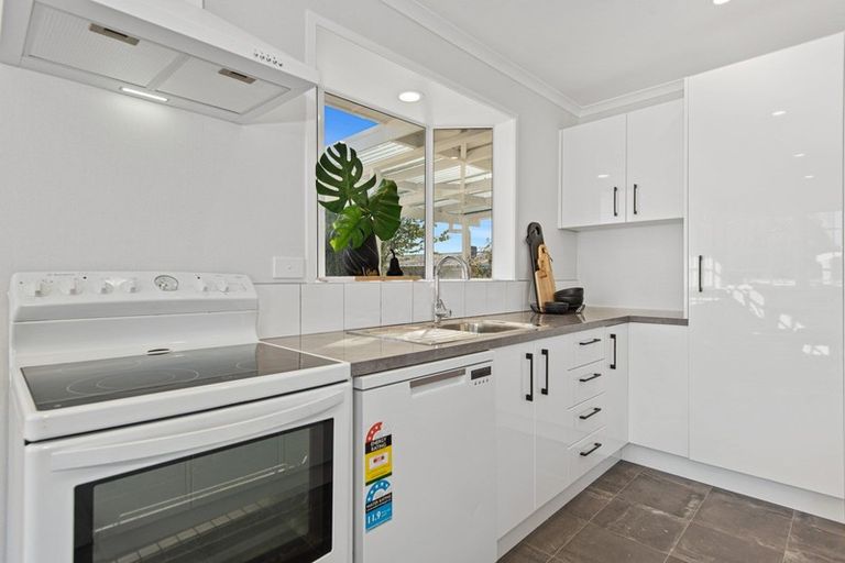 Photo of property in 66 Livingstone Avenue, Nawton, Hamilton, 3200