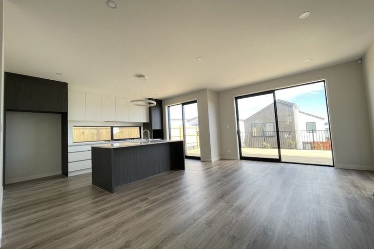 Photo of property in 12 Kea Road, Silverdale, 0932