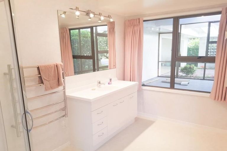 Photo of property in 49 Layton Road, Manly, Whangaparaoa, 0930