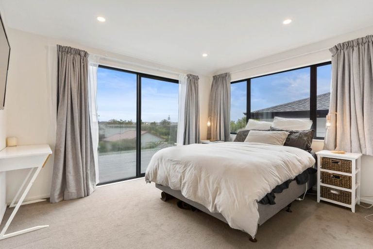 Photo of property in 141d Rangatira Road, Beach Haven, Auckland, 0626
