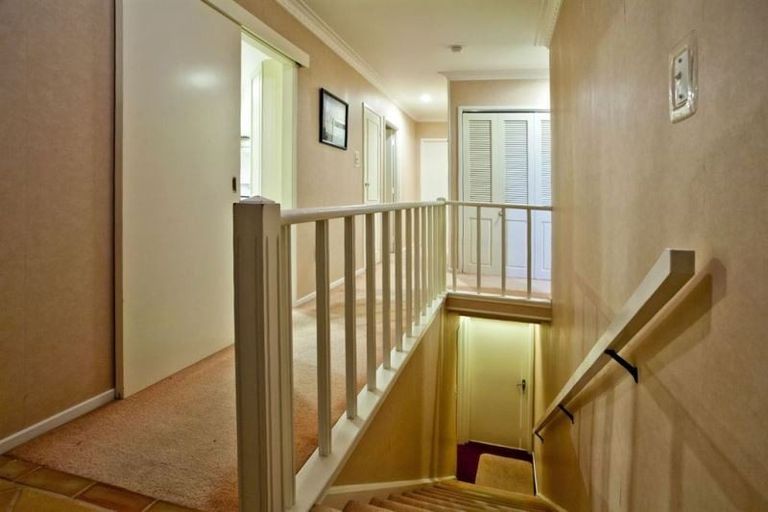 Photo of property in 24 Waitemata Road, Hauraki, Auckland, 0622