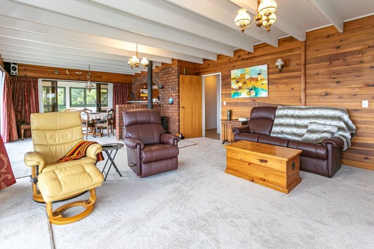 Photo of property in 195 Paku Drive, Tairua, 3508