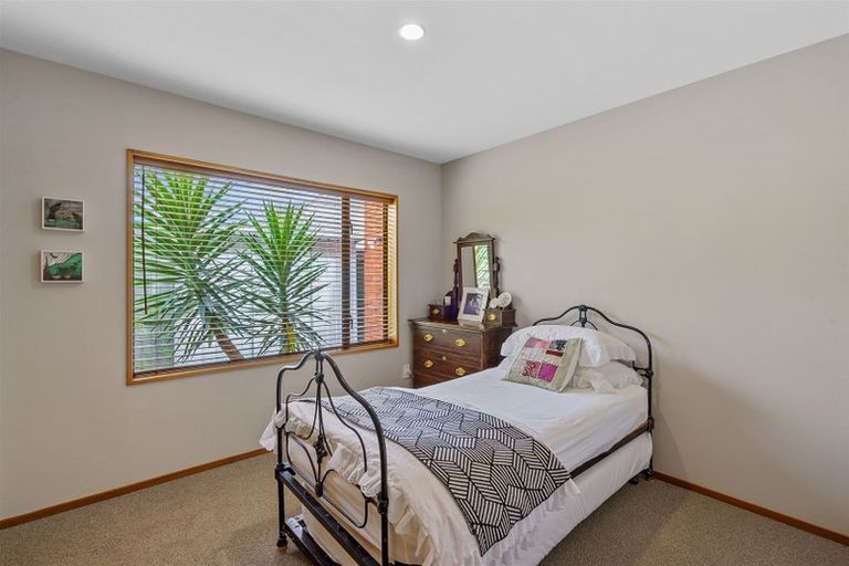 Photo of property in 6 Croftfield Place, Westmorland, Christchurch, 8025