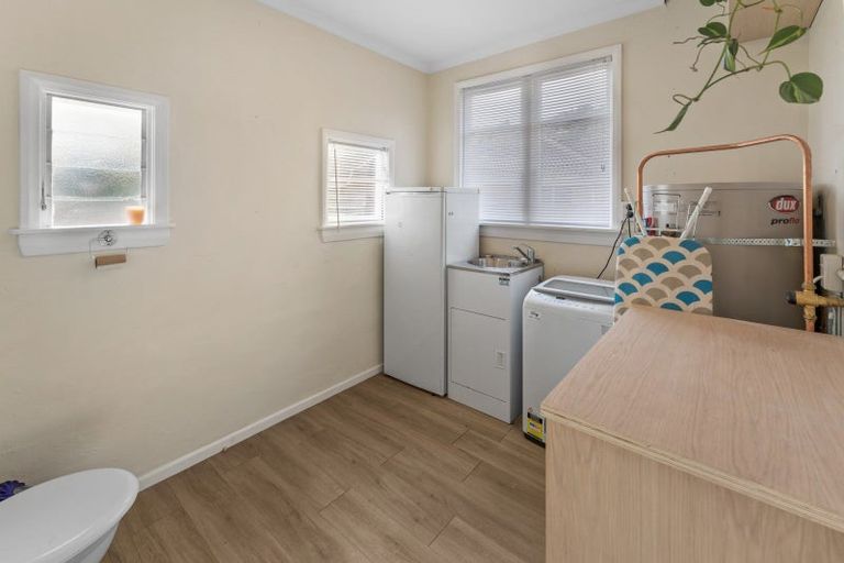 Photo of property in 1/8 Parkers Road, Tahunanui, Nelson, 7011