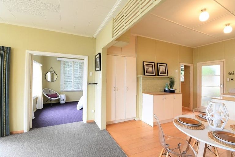 Photo of property in 16 Marine Parade, Macandrew Bay, Dunedin, 9014