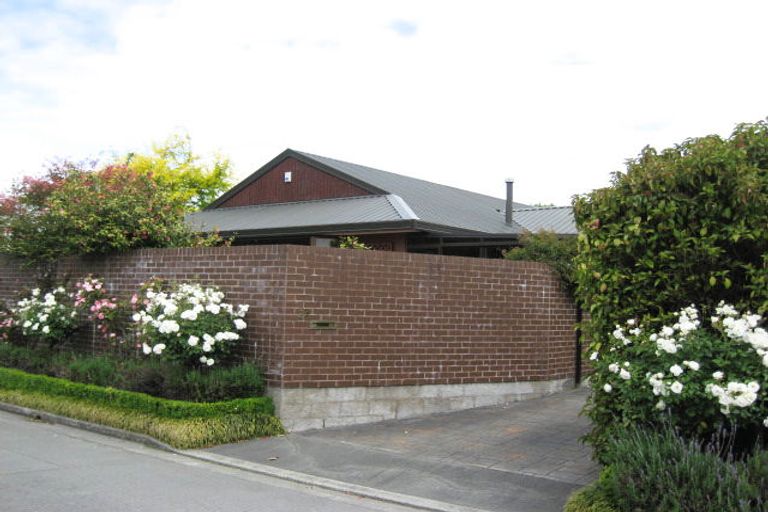 Photo of property in 29 Cricklewood Place, Avonhead, Christchurch, 8042