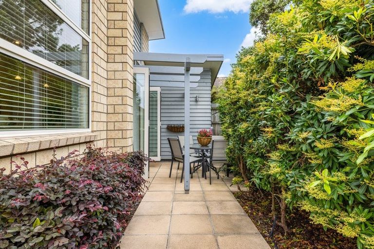 Photo of property in 5/43 Main Road, Redcliffs, Christchurch, 8081