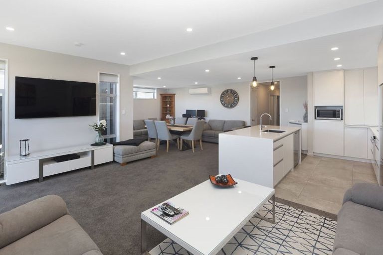 Photo of property in 16 Glen Rosa Lane, Broomfield, Christchurch, 8042