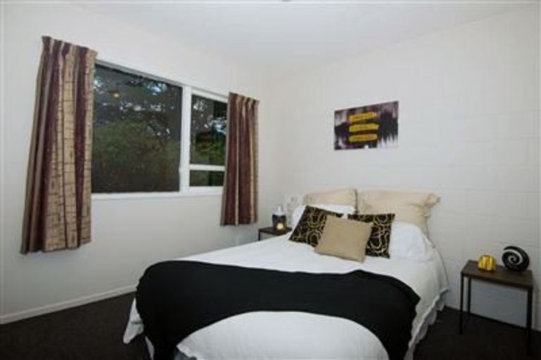 Photo of property in 23a Caesars Place, Churton Park, Wellington, 6037