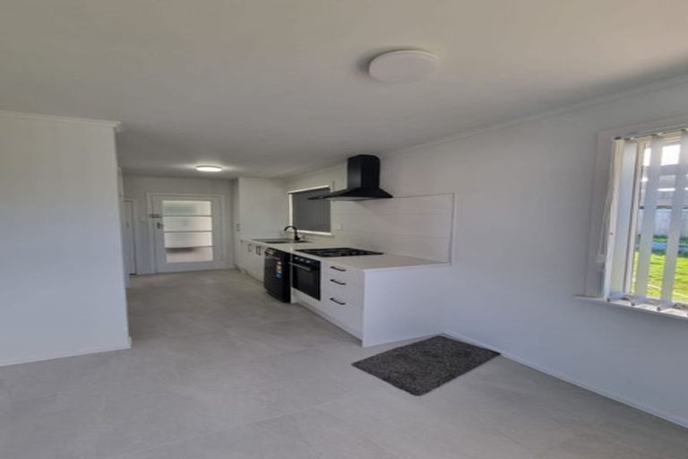 Photo of property in 11 Orchard Rise, Rosehill, Papakura, 2113