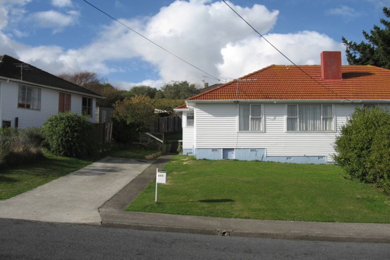 Photo of property in 100-102 Hampshire Street, Cannons Creek, Porirua, 5024
