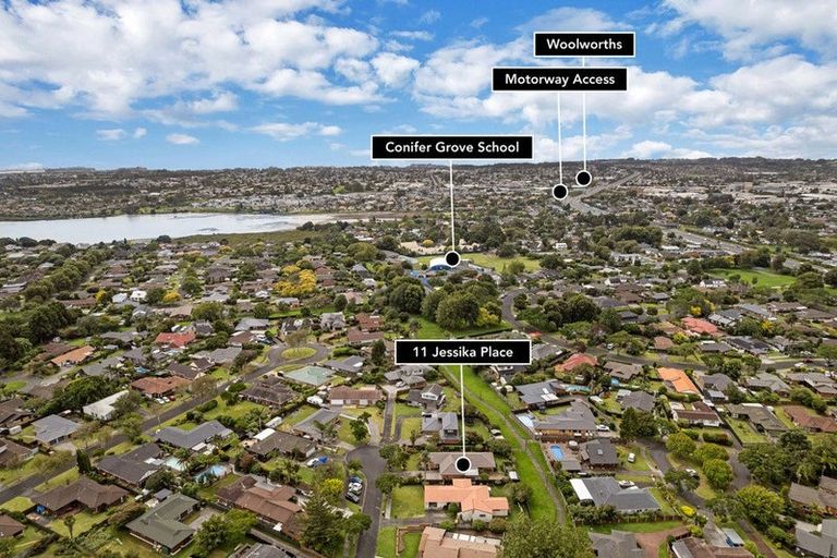Photo of property in 11 Jessika Place, Conifer Grove, Takanini, 2112