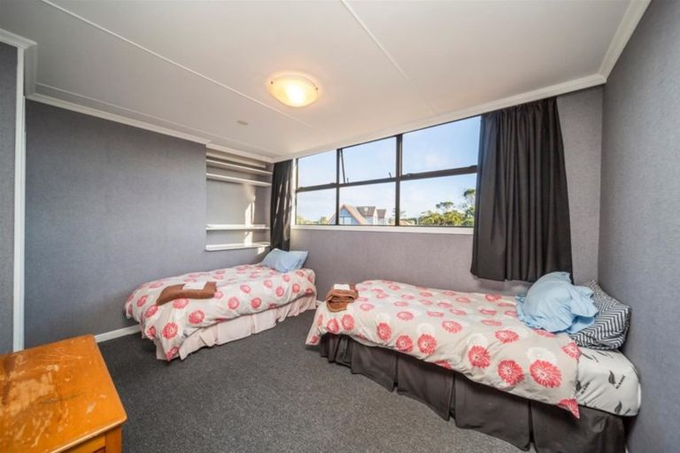 Photo of property in 16 Douglas Street, Hawera, 4610