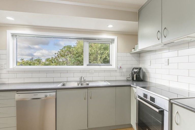 Photo of property in 10 Sunshine Avenue, Paraparaumu, 5032