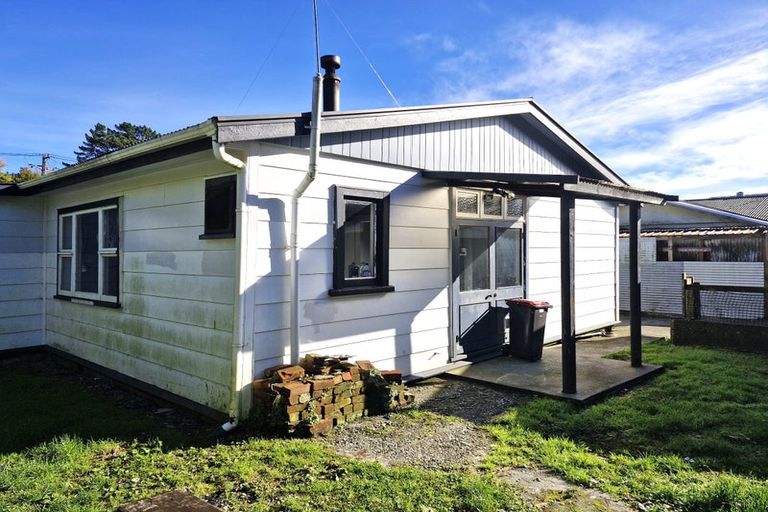 Photo of property in 8 South Street, Runanga, 7803