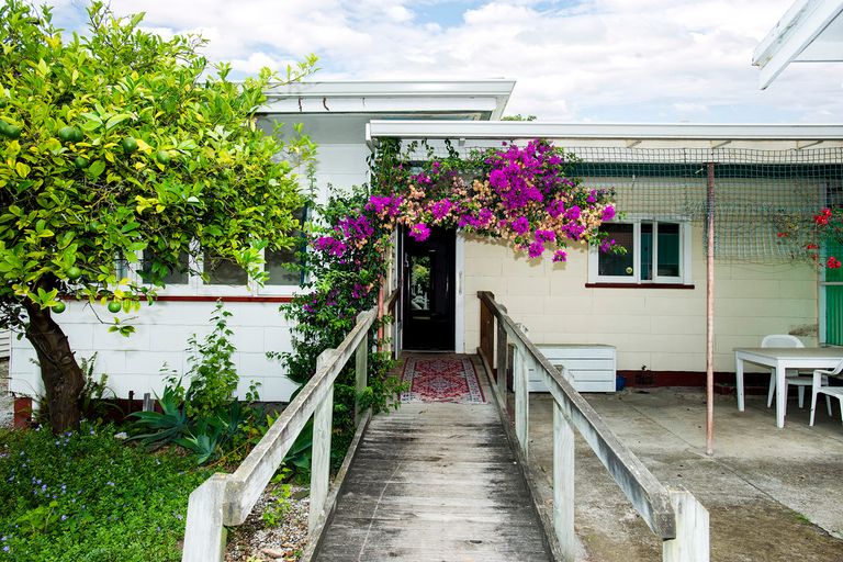 Photo of property in 117 Awapuni Road, Awapuni, Gisborne, 4010