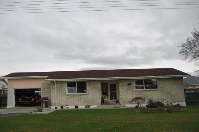 Photo of property in 1 Ann Street, Balclutha, 9230