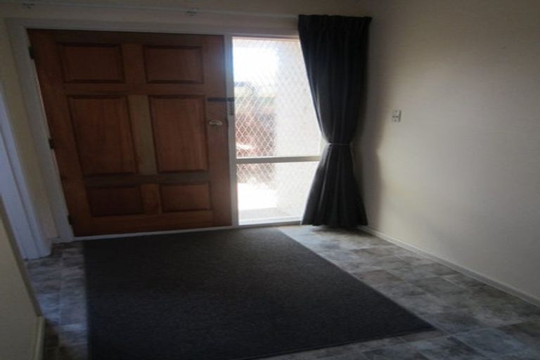 Photo of property in 2/9 Archdall Place, Avonhead, Christchurch, 8042