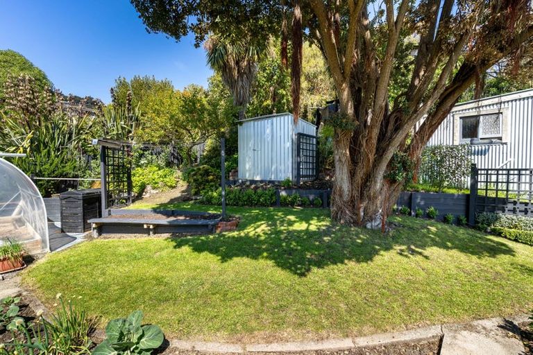Photo of property in 40 Marine Parade, Macandrew Bay, Dunedin, 9014