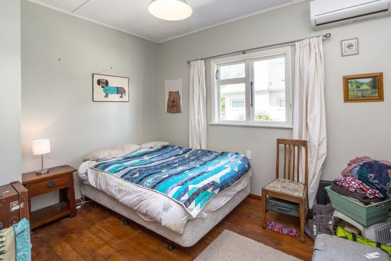 Photo of property in 6 South Featherston Road, South Featherston, Featherston, 5771
