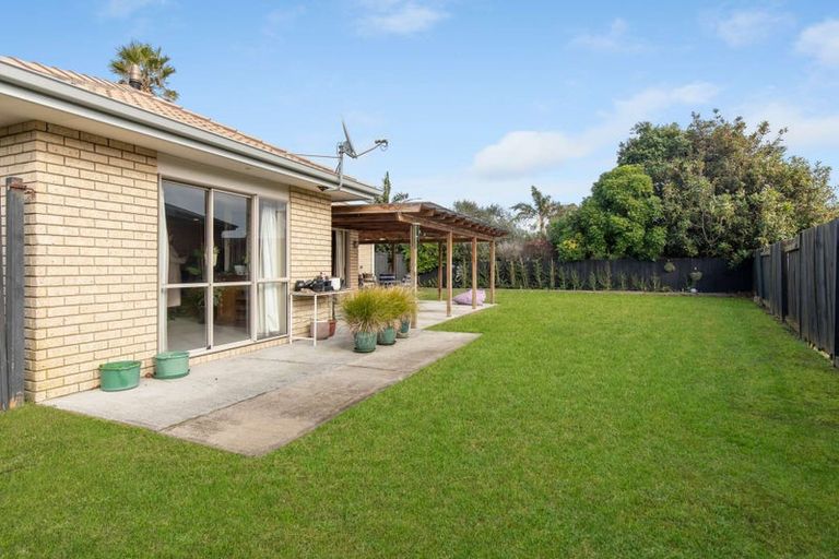 Photo of property in 40 Maesbury Close, Papamoa Beach, Papamoa, 3118