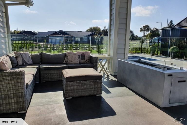 Photo of property in 32 Mike Smith Drive, Cambridge, 3434