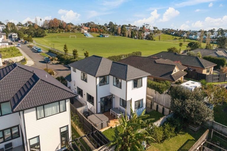 Photo of property in 45 Baumea Rise, Massey, Auckland, 0614