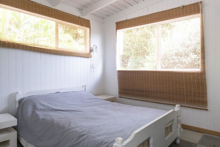 Photo of property in 43 Doves Bay Road, Kerikeri, 0294