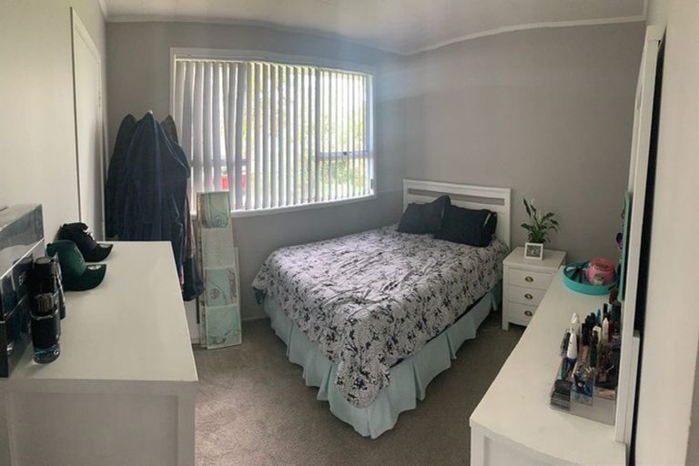 Photo of property in 43 Othello Drive, Clover Park, Auckland, 2023