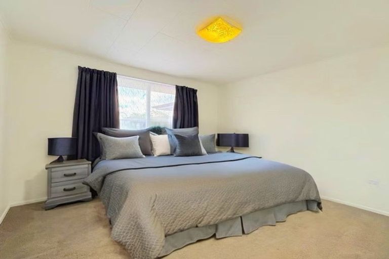 Photo of property in 14 Tranent Road, Mangere, Auckland, 2022