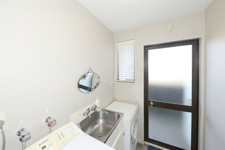 Photo of property in 2/62 Steadman Road, Broomfield, Christchurch, 8042