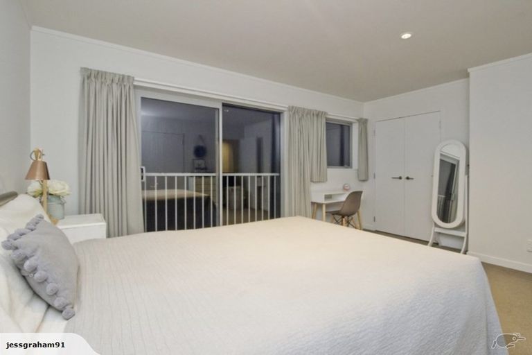 Photo of property in 5/8 Middleton Road, Johnsonville, Wellington, 6037