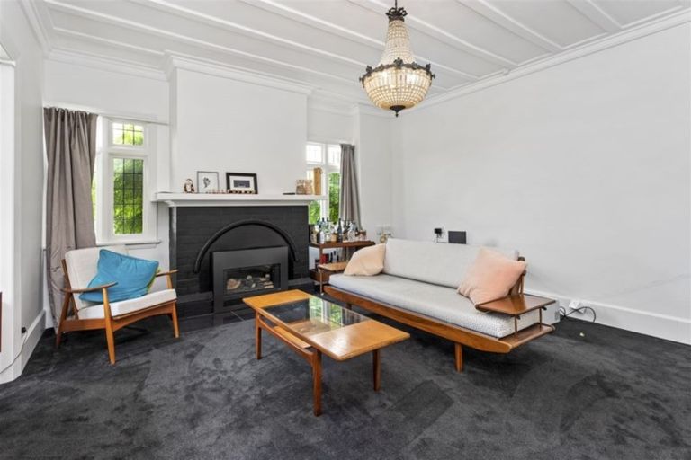 Photo of property in 35 Knowles Street, St Albans, Christchurch, 8052