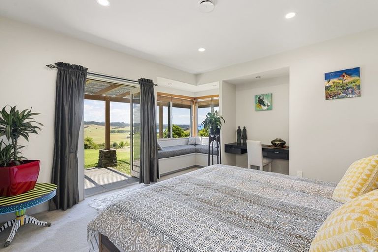 Photo of property in 58 Kempthorne Road, Russell, 0272