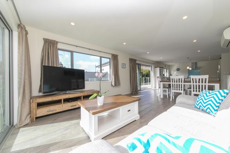 Photo of property in 30 Wautaiti Drive, Riverhead, 0820