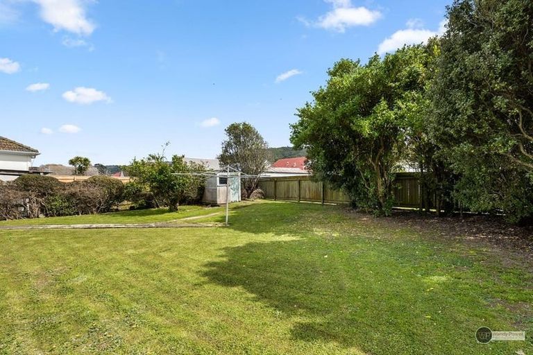 Photo of property in 21 Hunter Street, Taita, Lower Hutt, 5011