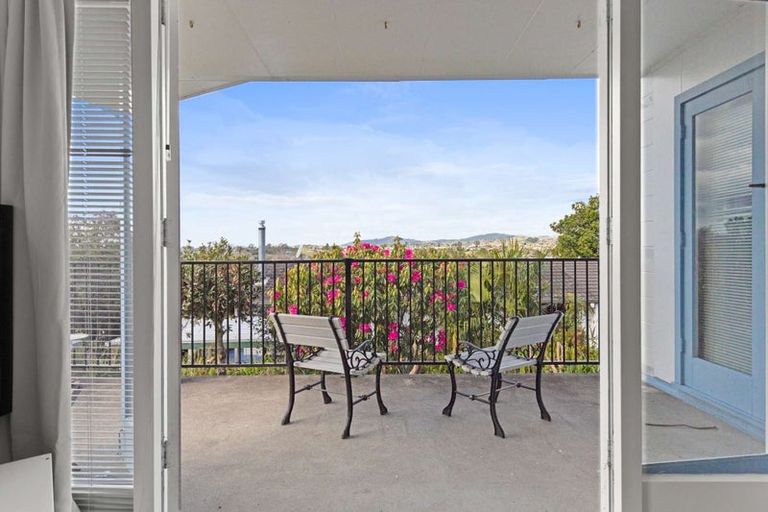 Photo of property in 2 Knox Place, Greerton, Tauranga, 3112