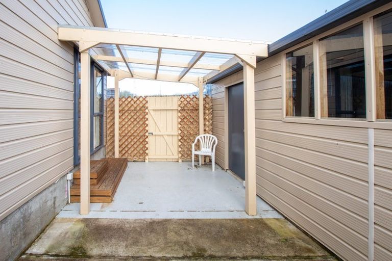 Photo of property in 22 John Street, Winton, 9720