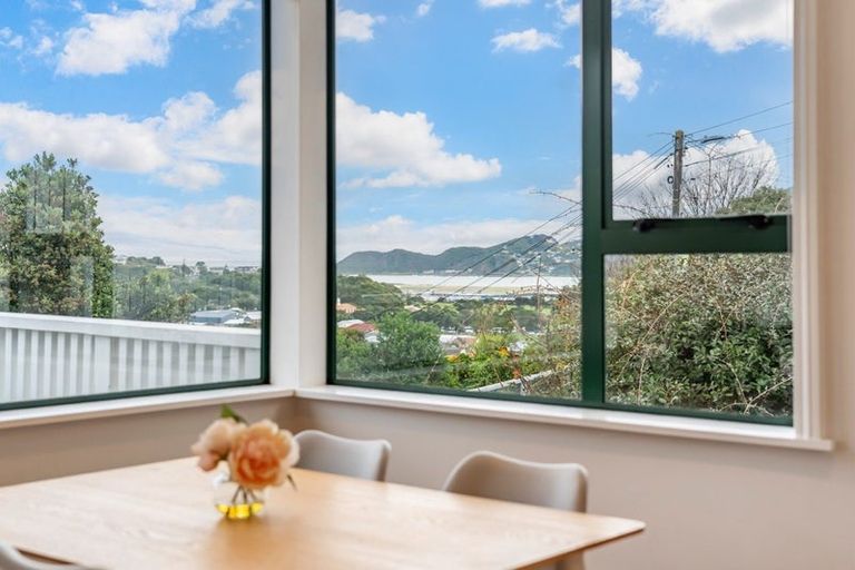 Photo of property in 4a Seatoun Heights Road, Seatoun, Wellington, 6022