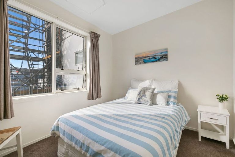 Photo of property in Stadium Garden Flats, 402/107 Thorndon Quay, Pipitea, Wellington, 6011