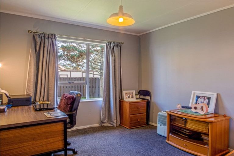 Photo of property in 5 Wikepa Place, Whakatane, 3120