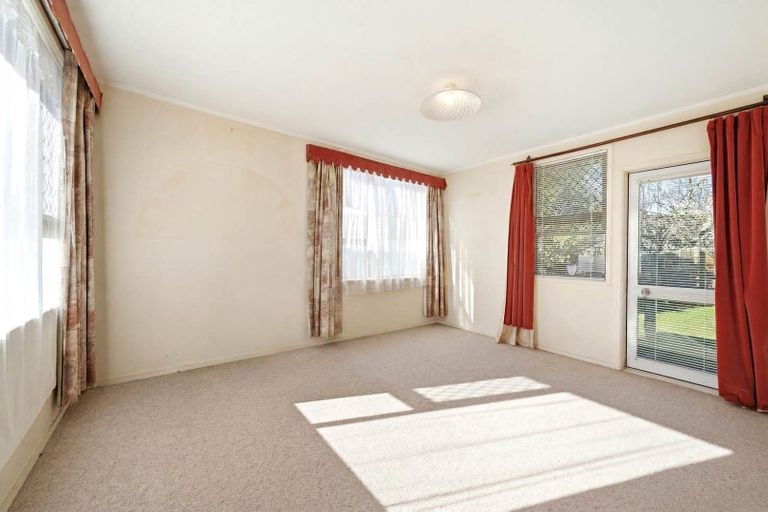 Photo of property in 10 House Avenue, Mangere Bridge, Auckland, 2022