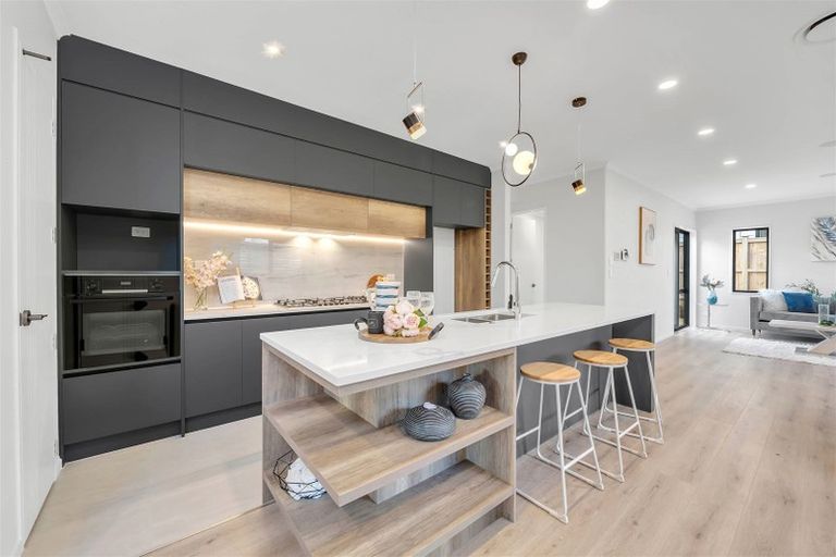 Photo of property in 18 Aklander Rise, Flat Bush, Auckland, 2019