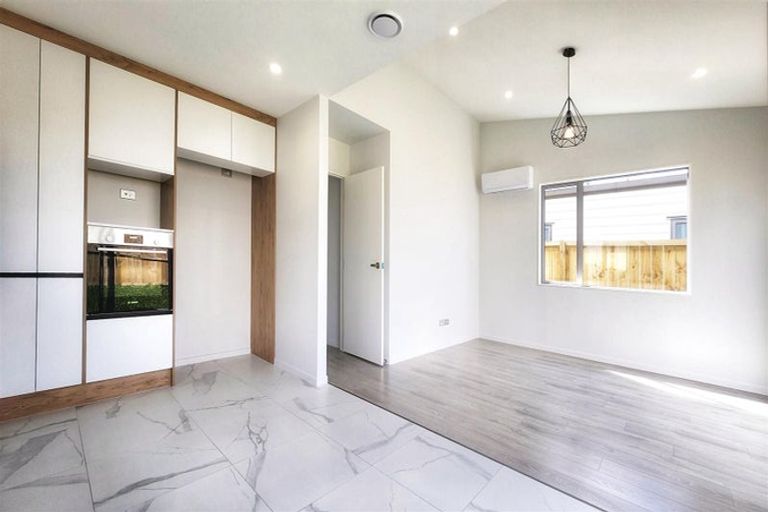 Photo of property in 14 Fredrick Hanson Road, Papakura, 2110