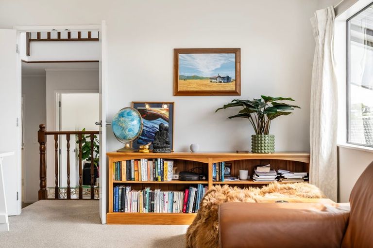 Photo of property in 2/42 Beulah Avenue, Rothesay Bay, Auckland, 0630