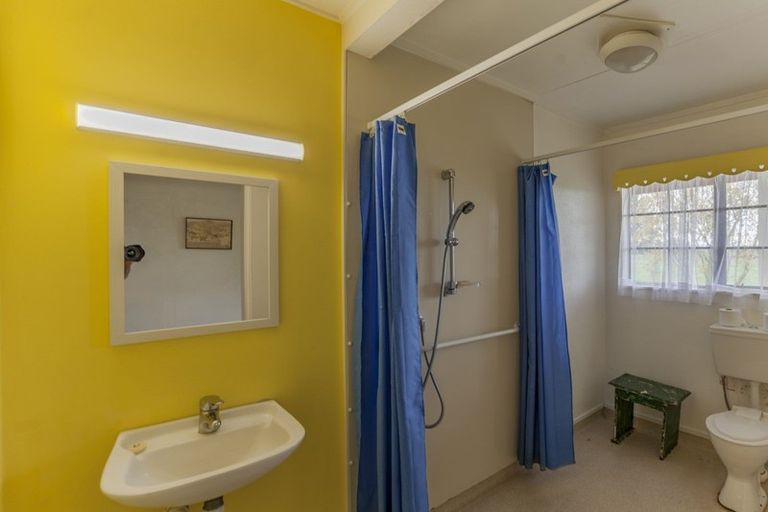 Photo of property in 19 Ellison Street, Otane, 4202