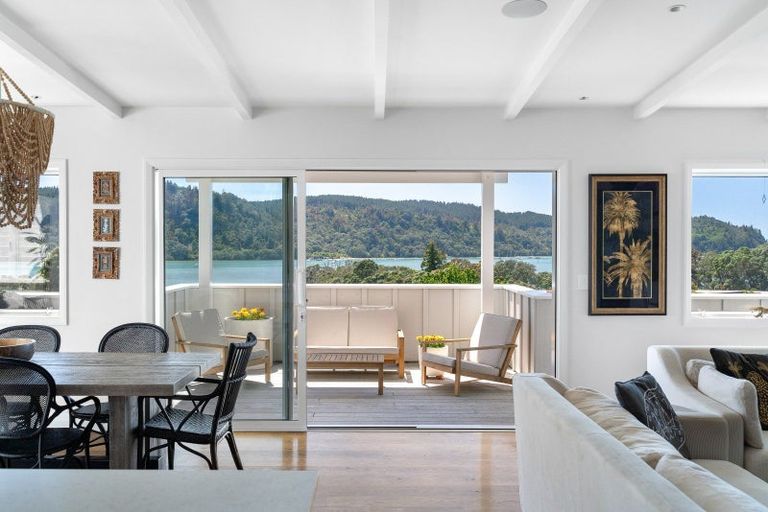 Photo of property in 139 Bruce Wallace Place, Whangamata, 3620