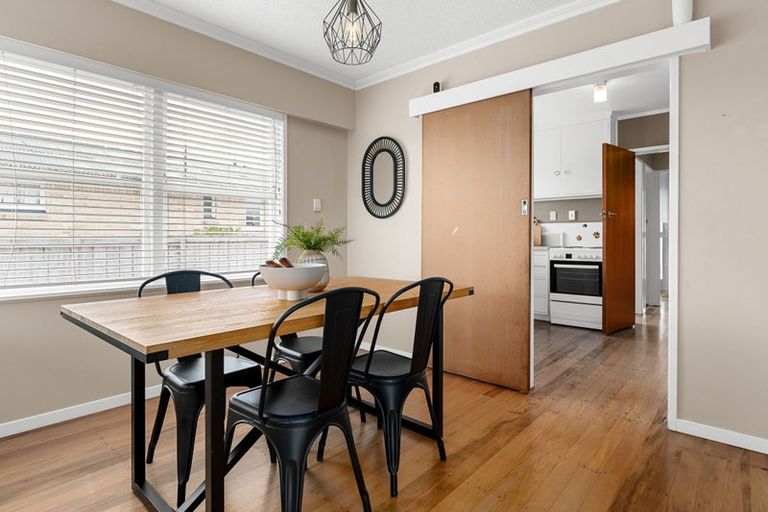 Photo of property in 1 Kingsley Street, St Andrews, Hamilton, 3200