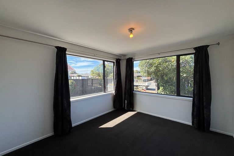 Photo of property in 48 Inwoods Road, Parklands, Christchurch, 8083