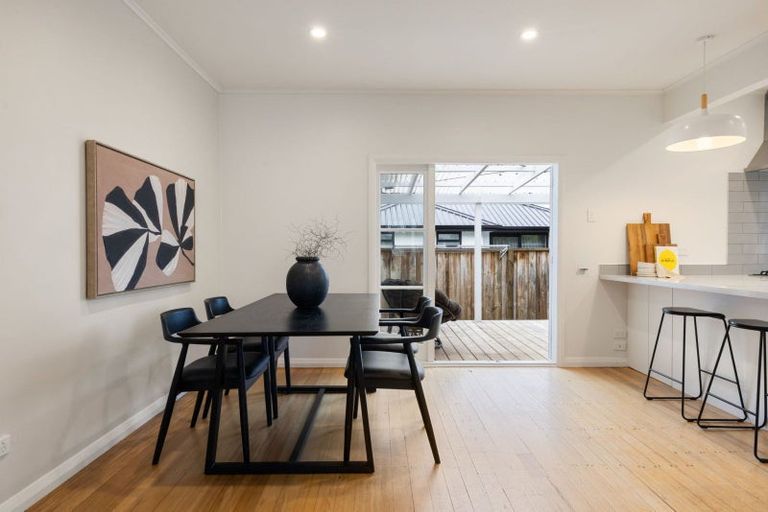 Photo of property in 52 Clarkin Road, Fairfield, Hamilton, 3214